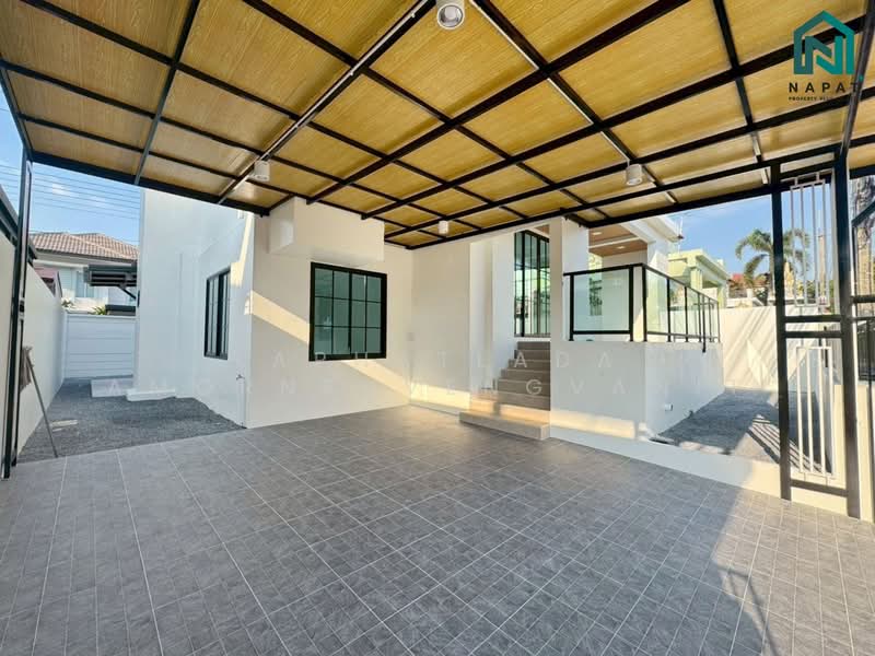 บ้านเดี่ยวรีโนเวทพร้อมอยู่ หมู่บ้าน เดอะมันนี่ รังสิต คลองสาม, Pathum Thani, Khlong Sam, Khlong Luang, Pathum Thani, 4 Bedrooms, 180 sqm, Single Detached House For Sale, by Laphatlada Amornruvengvanit, 500206492 - DDproperty.com