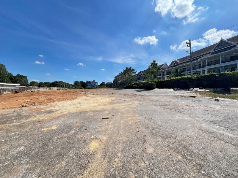 ติดทะเลนาจอมเทียน ตำบลนาจอมเทียน อำเภอสัตหีบ จังหวัดชลบุรี, Chon Buri (Pattaya), ถนนซอยนาจอมเทียน, Na Chom Thian, Sattahip, Chon Buri (Pattaya), , 6,612 sqm, Land For Sale, by Nichapa Phiachan, 500206497 - DDproperty.com