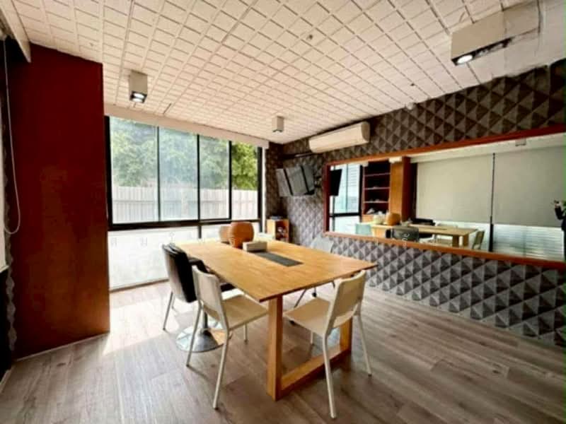 The New CBD พระราม4, Bangkok, Phra Kanong, Khlong Toei, Bangkok, 4 Bedrooms, 350 sqm, Single Detached House For Sale, by สมโพธิ เทศวิรัช, 500206522 - DDproperty.com