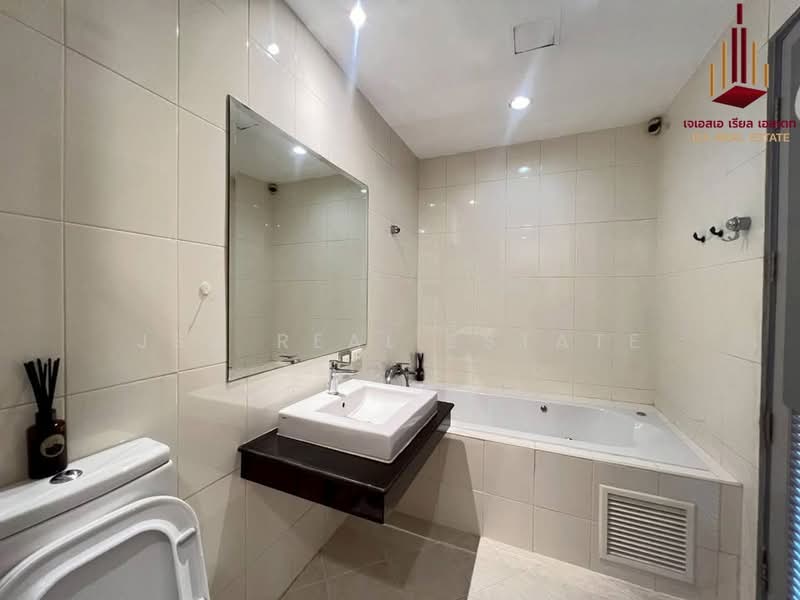 The Master Centrium Asoke-Sukhumvit, Bangkok, Sukhumvit 21, Khlongtoei Nua, Watthana, Bangkok, 2 Bedrooms, 72 sqm, Condo For Rent, by JSA REAL ESTATE, 500206529 - DDproperty.com