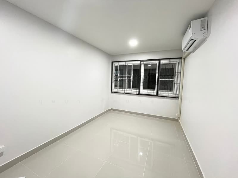 ทำเลซ.นวมินทร์ 66 ม.ธนะสิน ให้เช่าทาวน์โฮม 2 ชั้น บ้านสวย น่าอยู่ ทำเลดี เลี้ยงสัตว์ได้, กรุงเทพ, นวมินทร์, คลองกุ่ม, บึงกุ่ม, กรุงเทพ, 136 ตร.ม., ทาวน์เฮ้าส์ ให้เช่า, โดย บุษบา รัตนวงษ์ชัย, 500206564 - DDproperty.com