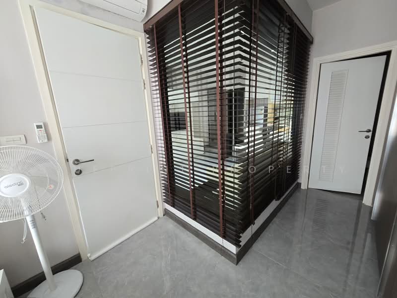 Urbano Absolute Sathon-Taksin, Bangkok, 345 Charoen Nakhon 14/2 Alley, Khlong Ton Sai, Khlong San, Bangkok, 1 Bedroom, 38 sqm, Condo For Sale, by Blueprint Property, 500206576 - DDproperty.com