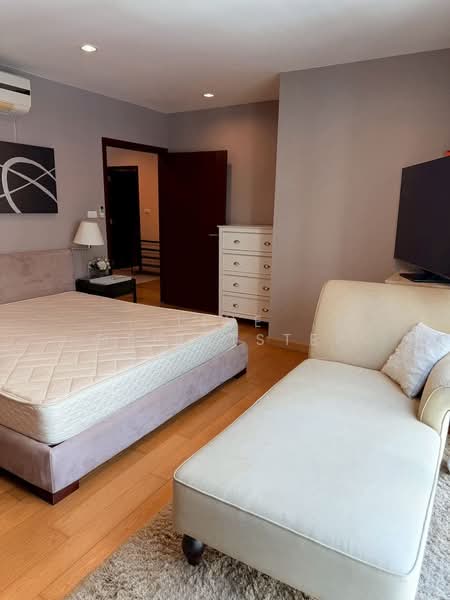 Sathorn Gardens, Bangkok, 39 South Sathorn Road, Thung Maha Mek, Sathon, Bangkok, 2 Bedrooms, 84 sqm, Condo For Rent, by LINE @firststep, 500206581 - DDproperty.com