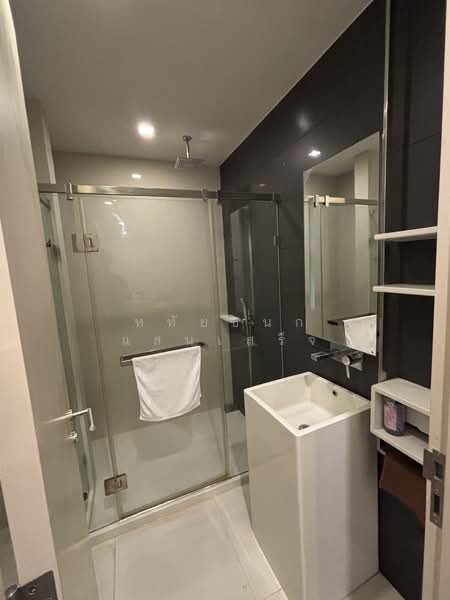 The Room BTS Wongwianyai, Bangkok, 44 KrungThonBuri Road, Khlong Ton Sai, Khlong San, Bangkok, 2 Bedrooms, 92 sqm, Condo For Rent, by หทัยชนก แสนเสร็จ, 500206584 - DDproperty.com