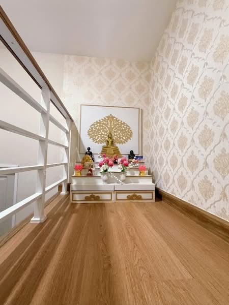 For Rent - บ้านเช่ากัลปพฤกษ์ ใกล้รถไฟฟ้าBTSวุฒากาศ บ้านสวยตกแต่งครบ หิ้วกระเป๋าพร้อมอยู่ 4นอน 3น้ำ 1ที่จอดรถ, Bangkok