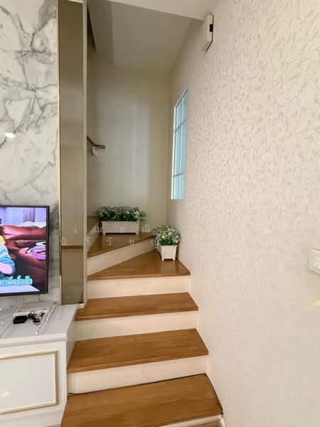 For Rent - บ้านเช่ากัลปพฤกษ์ ใกล้รถไฟฟ้าBTSวุฒากาศ บ้านสวยตกแต่งครบ หิ้วกระเป๋าพร้อมอยู่ 4นอน 3น้ำ 1ที่จอดรถ, Bangkok