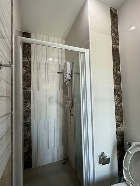 For Rent - ให้เช่าบ้านจอมทอง ใกล้รถไฟฟ้า ทาวน์โฮม2ชั้น 4นอน 3น้ำ บ้านสวยตกแต่งครบ หิ้วกระเป๋าพร้อมอยู่, Bangkok