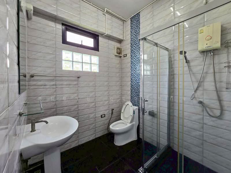 บ้าน รังสิต คลองหลวง, Pathum Thani, เชียงราก, Chiang Rak Yai, Sam Khok, Pathum Thani, 5 Bedrooms, 471 sqm, Single Detached House For Rent, by Somchai Ruechajirakit, 500206600 - DDproperty.com