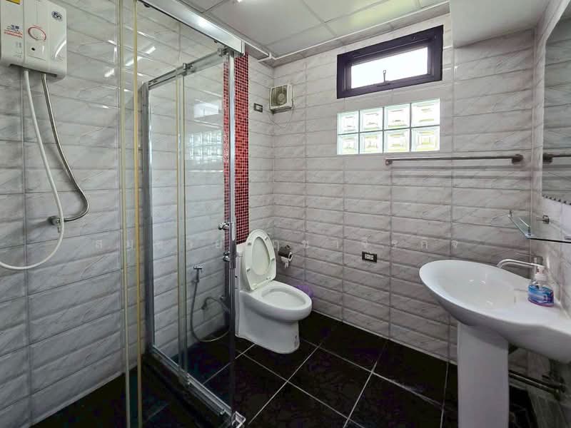 บ้าน รังสิต คลองหลวง, Pathum Thani, เชียงราก, Chiang Rak Yai, Sam Khok, Pathum Thani, 5 Bedrooms, 471 sqm, Single Detached House For Rent, by Somchai Ruechajirakit, 500206600 - DDproperty.com