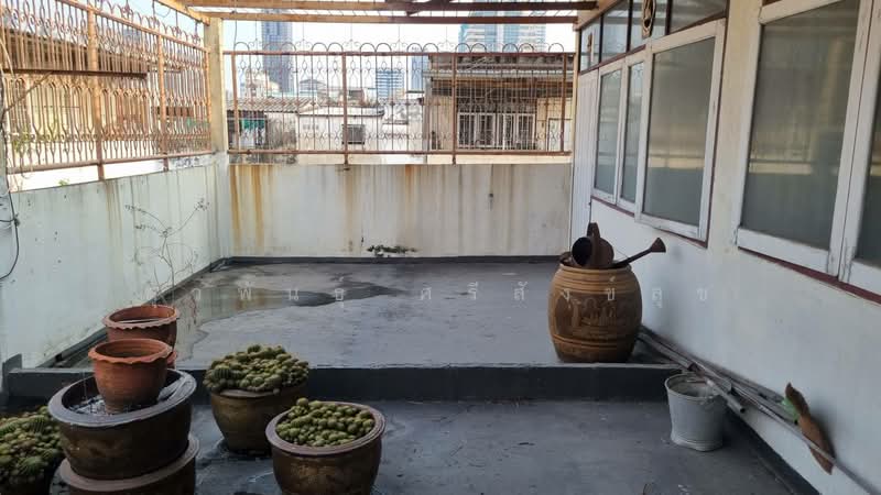 For Sale - Corner Commercial Building for Sale Si Phraya, Bang Rak, Bangkok