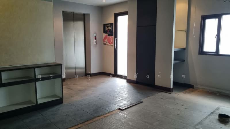 4-Storey Shophouse 2 Units for sale on Thaniya Road Prime Silom, Sala Daeng Location, กรุงเทพ, สี่พระยา, บางรัก, กรุงเทพ, 384 ตร.ม., ตึกแถว-อาคารพาณิชย์ ขาย, โดย สุวพันธุ์ ศรีสังข์สุข, 500206607 - DDproperty.com