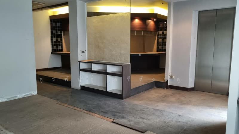 4-Storey Shophouse 2 Units for sale on Thaniya Road Prime Silom, Sala Daeng Location, กรุงเทพ, สี่พระยา, บางรัก, กรุงเทพ, 384 ตร.ม., ตึกแถว-อาคารพาณิชย์ ขาย, โดย สุวพันธุ์ ศรีสังข์สุข, 500206607 - DDproperty.com