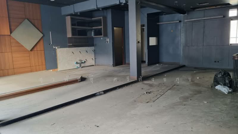 For Sale: 4-Storey Shophouse 2 Units on Thaniya Road Prime Silom, Sala Daeng Location, Bangkok, Si Phraya, Bang Rak, Bangkok, , 384 sqm, Shophouse For Sale, by สุวพันธุ์ ศรีสังข์สุข, 500206607 - DDproperty.com