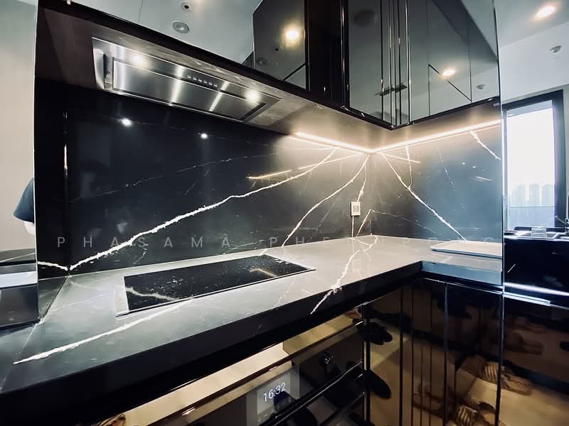 The Esse Sukhumvit 36, Bangkok, Soi Sukhumvit 36, Sukhumvit Road, Phra Kanong, Khlong Toei, Bangkok, 1 Bedroom, 39 sqm, Condo For Rent, by Phasama Pheunpong, 500206632 - DDproperty.com