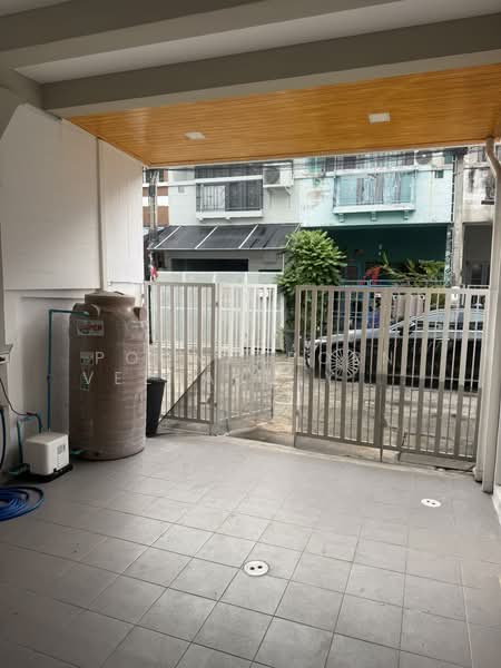 ทาวน์เฮ้าส์ : บัวทองธานีพาร์ค, Nonthaburi, กาญจนาภิเษก, Bang Bua Thong, Bang Bua Thong, Nonthaburi, 2 Bedrooms, 128 sqm, Townhouse For Sale, by Poonyaporn Veerabulyarit, 500206659 - DDproperty.com