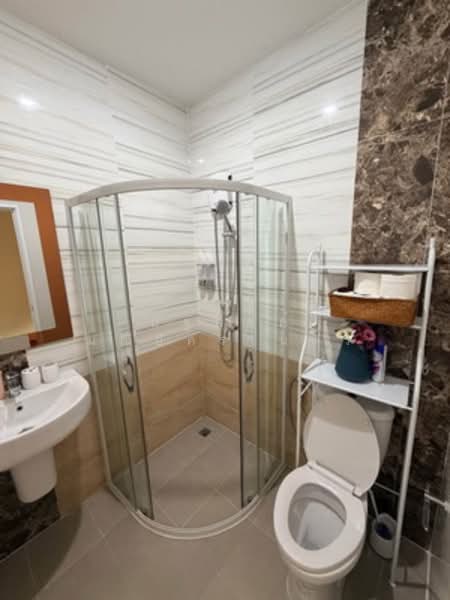 ให้เช่า - Golden Town Sathorn : โกลเด้น ทาวน์ สาทร, กรุงเทพ