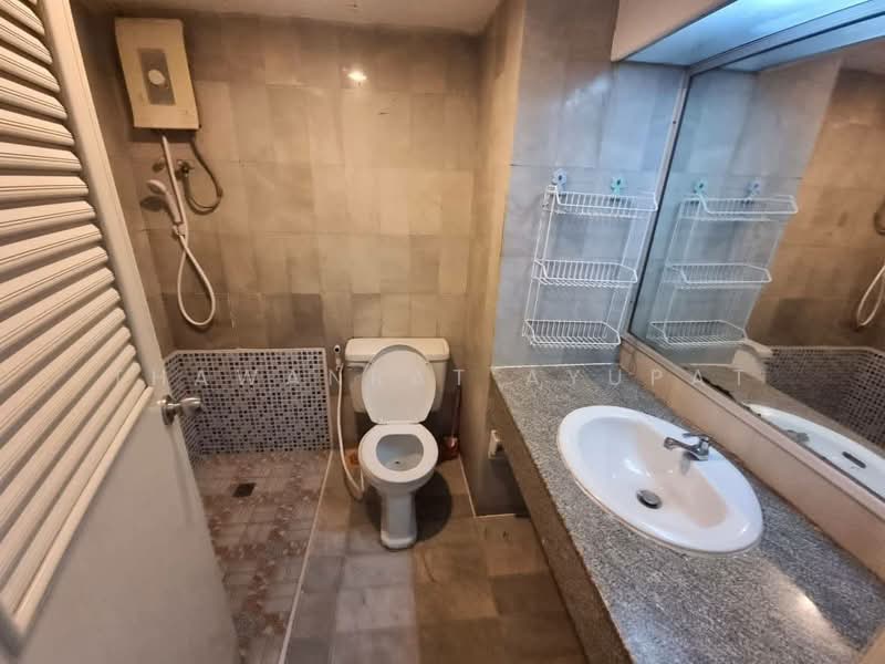 Family Park Condominium, Bangkok, 48 Soi Ladprao 48 separate 3 Ladprao Road, Samsen Nok, Huai Khwang, Bangkok, Studio, 29 sqm, Condo For Sale, by Thawanrat Ayupat, 500206670 - DDproperty.com