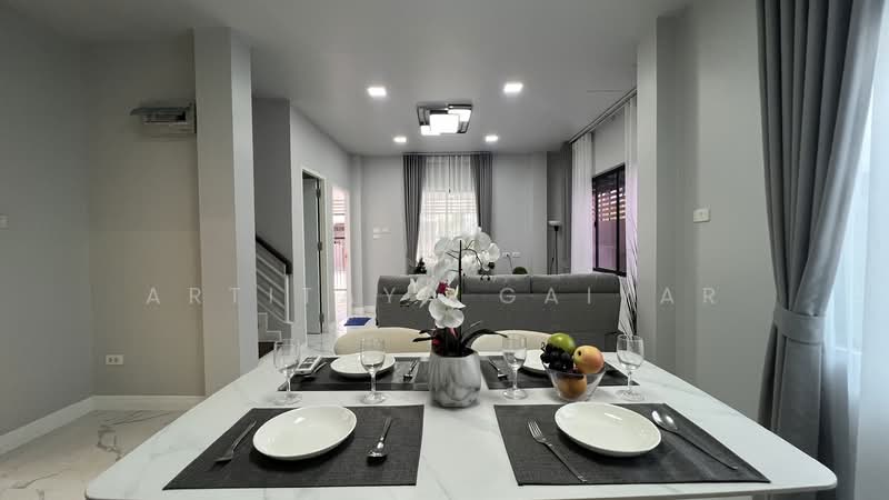 Baan Fah Piyarom Premier Park Phase 10, Pathum Thani, Bung Kham Proi, Lam Luk Ka, Pathum Thani, 3 Bedrooms, 180 sqm, Single Detached House For Sale, by Artitaya Gaiyar, 500206675 - DDproperty.com