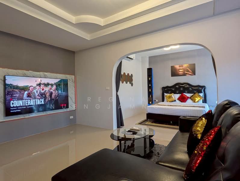 Villa Bella, Chon Buri (Pattaya), Bang Lamung, Bang Lamung (Pattaya), Chon Buri (Pattaya), 5 Bedrooms, 236 sqm, Villa For Sale, by Regina Nuengjamnong, 500206702 - DDproperty.com