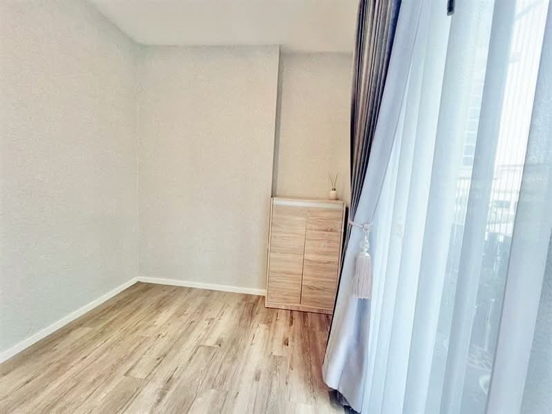 Modiz Interchange : โมดิซ อินเตอร์เชนจ์, กรุงเทพ, ถนนรามอินทรา, อนุสาวรีย์, บางเขน, กรุงเทพ, 42 ตร.ม., คอนโด ขาย, โดย คุณ ภัทรานิษฐ์ วัฒนาจินดาวงศ์ (ไวท์), 500206705 - DDproperty.com