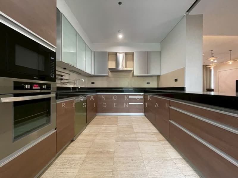 Domus 16, Bangkok, 19 Soi Sukhumvit 16, Khlong Toei, Khlong Toei, Bangkok, 3 Bedrooms, 250 sqm, Condo For Rent, by Bangkok Residential, 500206725 - DDproperty.com