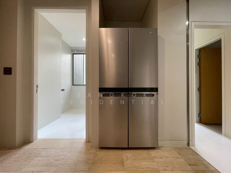 Domus 16, Bangkok, 19 Soi Sukhumvit 16, Khlong Toei, Khlong Toei, Bangkok, 3 Bedrooms, 250 sqm, Condo For Rent, by Bangkok Residential, 500206725 - DDproperty.com