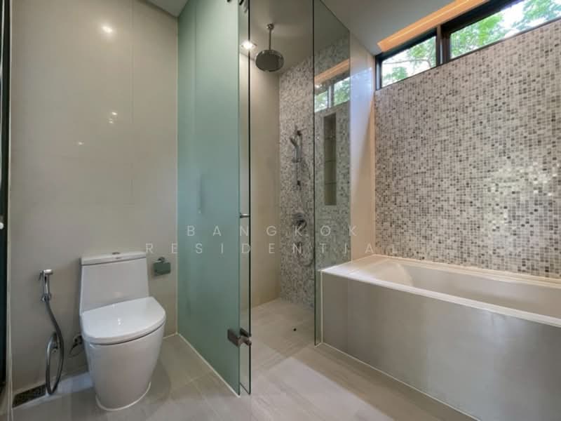 Domus 16, Bangkok, 19 Soi Sukhumvit 16, Khlong Toei, Khlong Toei, Bangkok, 3 Bedrooms, 250 sqm, Condo For Rent, by Bangkok Residential, 500206725 - DDproperty.com