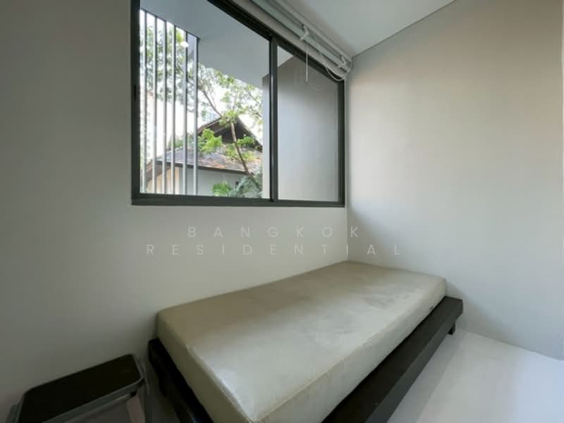 Domus 16, Bangkok, 19 Soi Sukhumvit 16, Khlong Toei, Khlong Toei, Bangkok, 3 Bedrooms, 250 sqm, Condo For Rent, by Bangkok Residential, 500206725 - DDproperty.com