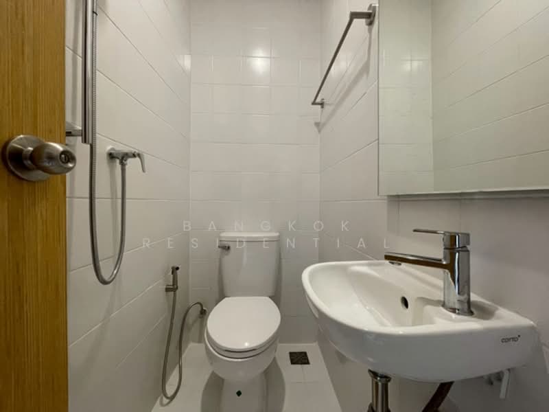 Domus 16, Bangkok, 19 Soi Sukhumvit 16, Khlong Toei, Khlong Toei, Bangkok, 3 Bedrooms, 250 sqm, Condo For Rent, by Bangkok Residential, 500206725 - DDproperty.com