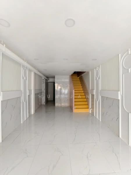 อาคารพาณิชย์ ให้เช่า อยูติดถนนสุขุมวิท 55 (SPSJP221), กรุงเทพ, ทองหล่อ 15, คลองตันเหนือ, วัฒนา, กรุงเทพ, 251 ตร.ม., ตึกแถว-อาคารพาณิชย์ ให้เช่า, โดย Khun Jane, 500206736 - DDproperty.com