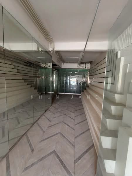 Commercial building for rent, located on Sukhumvit 55. (SPSJP221), Bangkok, ทองหล่อ 15, Khlong Tan Nua, Watthana, Bangkok, , 251 sqm, Shophouse For Rent, by Khun Jane, 500206736 - DDproperty.com