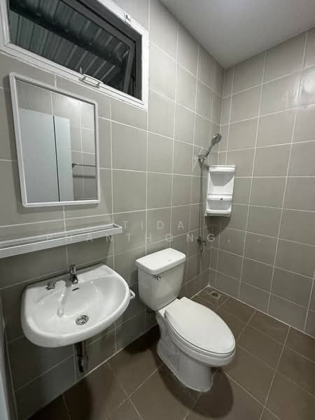 Warehouse with office space for rent in Lam Luk Ka, Khlong 3, next to the road and near the motorway, Pathum Thani, Lat Sawai, Lam Luk Ka, Pathum Thani, , 404 sqm, Warehouse/Factory For Rent, by Tida phanthonglarptawee, 500206750 - DDproperty.com