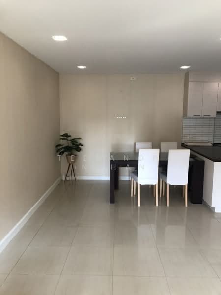 Sathorn Plus By The Garden : สาทร พลัส บาย เดอะ การ์เด้น, กรุงเทพ, 35 ถนนเย็นอากาศ, ช่องนนทรี, ยานนาวา, กรุงเทพ, 77 ตร.ม., คอนโด ขาย, โดย Teeranop Inchan, 500206753 - DDproperty.com