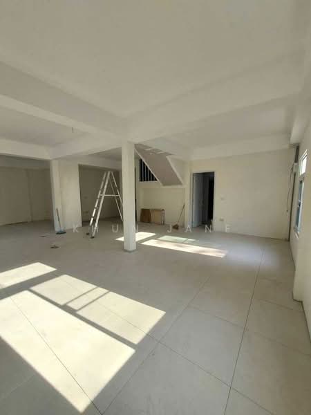 เดินทางสะดวกเข้าออกได้หลายซอย ใกล้ max value สุขุมวิท 71, กรุงเทพ, ปรีดีพนมยง 26, พระโขนงเหนือ, วัฒนา, กรุงเทพ, 340 ตร.ม., บ้านเดี่ยว ให้เช่า, โดย Khun Jane, 500206757 - DDproperty.com