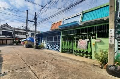 ขาย - ขายทาวน์เฮาส์ 2 ชั้น เนื้อที่ 16 ตรว. ซอยเพชรเกษม 62/4 ถนนเพชรเกษม ใกล้ตลาดบางแค, กรุงเทพ