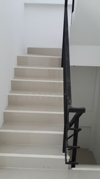 อาคารพาณิชย์ 2 ห้อง 3 ชั้นครึ่ง จ.ปทุมธานี, ปทุมธานี, ปทุมสามโคก, บางปรอก, เมืองปทุมธานี, ปทุมธานี, 300 ตร.ม., ตึกแถว-อาคารพาณิชย์ ขาย, โดย สิริกาญจน์ ฉ.โรจน์ประเสริฐ, 500206801 - DDproperty.com