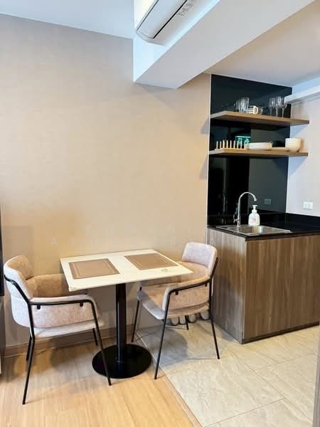 Lloyd Soonvijai-Thonglor, Bangkok, Soi Phetchaburi 47, Phetchaburi Road, Bang Kapi, Huai Khwang, Bangkok, 1 Bedroom, 31 sqm, Condo For Rent, by Komkrit Arunvessased , 500206863 - DDproperty.com