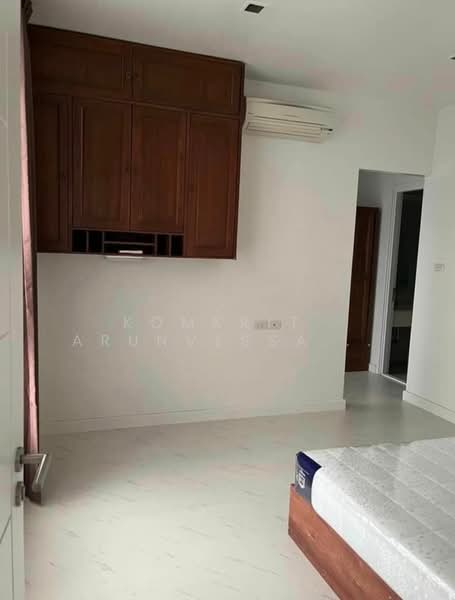 Ivy Sathorn 10, Bangkok, 88 Soi Sathorn 12, Sathorn Road, Silom, Bang Rak, Bangkok, 2 Bedrooms, 67 sqm, Condo For Rent, by Komkrit Arunvessased , 500206864 - DDproperty.com