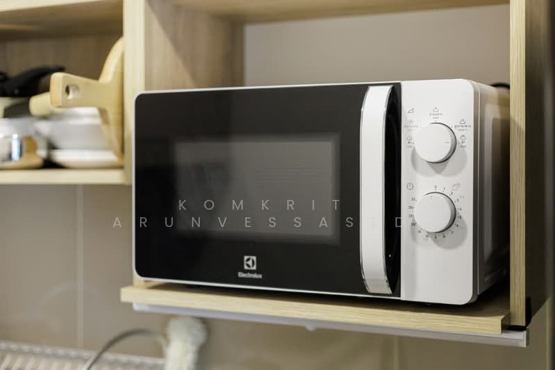 Atmoz Ratchada-Huaikwang, Bangkok, Saha Kan Pramun Alley, Wang Thonglang, Wang Thonglang, Bangkok, 1 Bedroom, 32 sqm, Condo For Sale, by Komkrit  Arunvessased , 500206866 - DDproperty.com