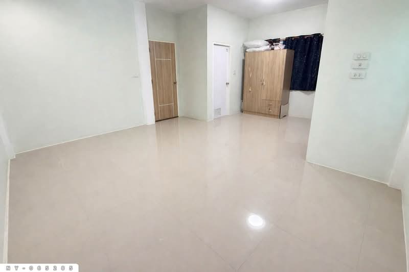 NY-065285 Twin House, Country Village 7, Sriracha, Chonburi, near Asia Marine Technology College, Chon Buri (Pattaya), Bueng, Si Racha, Chon Buri (Pattaya), 3 Bedrooms, 144 sqm, Semi-Detached House (Twin House) For Sale, by Benchawarin Pakkawetppisit, 500206873 - DDproperty.com