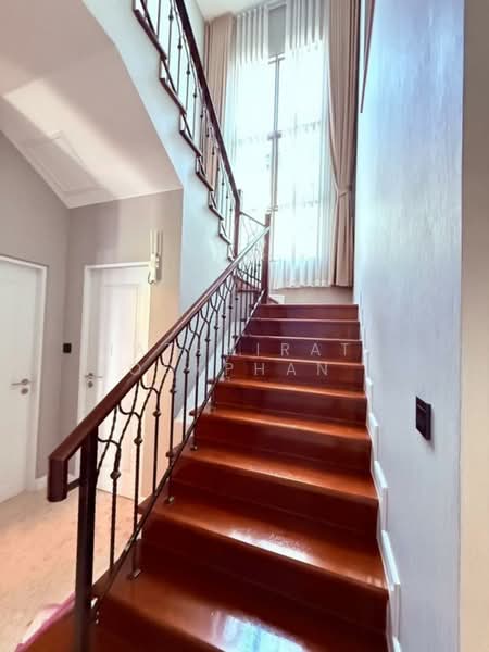 Grand Bangkok Boulevard Srinakarin, Bangkok, Srinagarindra Rd, Nong Bon, Prawet, Bangkok, 4 Bedrooms, 280 sqm, Single Detached House For Rent, by Hathairat  Rookphan  , 500206902 - DDproperty.com