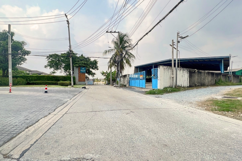 ที่ดินใกล้เพชรเกษม 81 ถ.เลียบคลองฝั่งเหนือ ซ.20/2 แขวงหนองแขม เขตหนองแขม จ.กรุงเทพมหานคร 10160, Bangkok, Nong Kham, Nong Khaem, Bangkok, , 400 sqm, Land For Sale, by คุณปุณยวีร์ ภู่ทอง (อ้อ), 500206953 - DDproperty.com