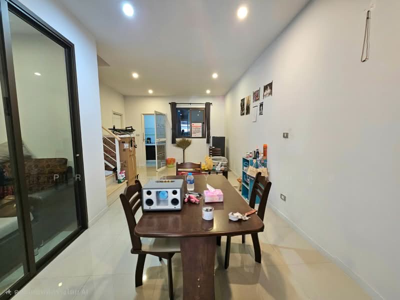 หมู่บ้านดิเอสเตท บายพาส-ศุขประยูร, ชลบุรี, นาป่า, เมืองชลบุรี, ชลบุรี, 100 ตร.ม., ทาวน์เฮ้าส์ ขาย, โดย The Best Property แก้มยุ้ย, 500206978 - DDproperty.com