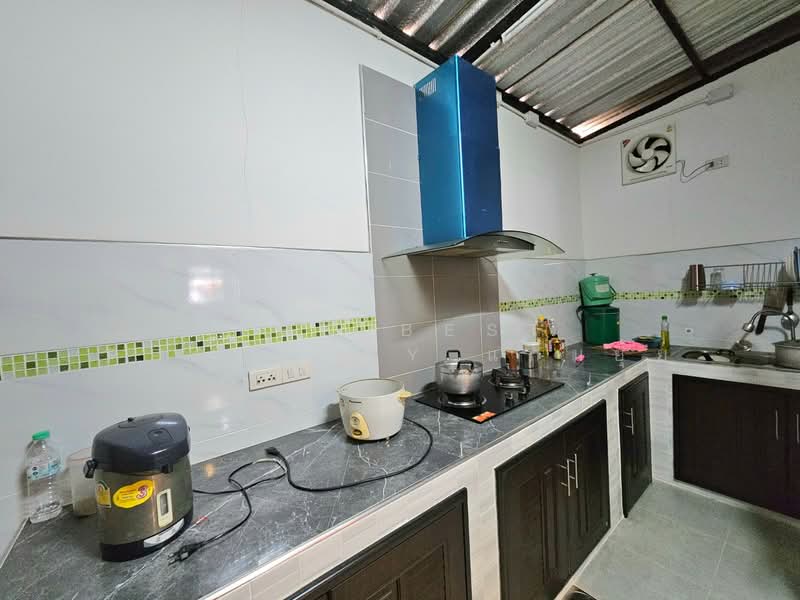 หมู่บ้านดิเอสเตท บายพาส-ศุขประยูร, ชลบุรี, นาป่า, เมืองชลบุรี, ชลบุรี, 100 ตร.ม., ทาวน์เฮ้าส์ ขาย, โดย The Best Property แก้มยุ้ย, 500206978 - DDproperty.com