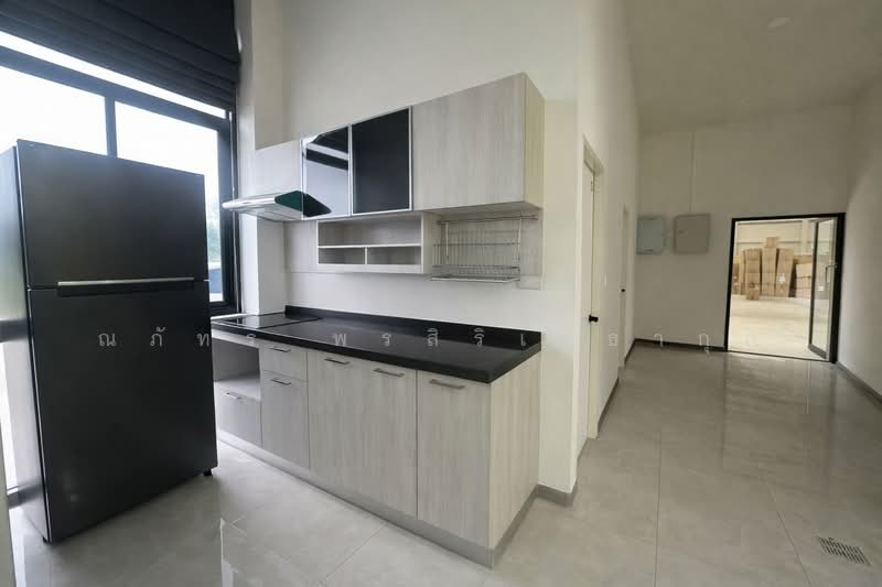 ให้เช่าโกดังพร้อมออฟฟิศ 3,200 ตรม.กระทุ่มแบน สมุทรสาคร, Samut Sakhon, Khlong Madua, Krathum Baen, Samut Sakhon, , 3,200 sqm, Warehouse/Factory For Rent, by ณภัทร พรสิริเมธากุล, 500206999 - DDproperty.com