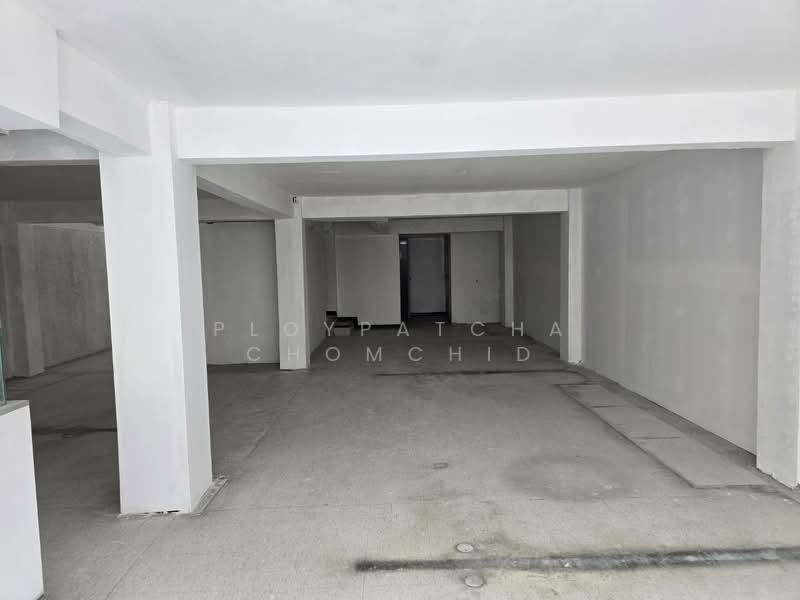 THE RANDERY BURAH MAKAN COMPANY LIMITED, กรุงเทพ, สุริยวงศ์, บางรัก, กรุงเทพ, 338 ตร.ม., ตึกแถว-อาคารพาณิชย์ ให้เช่า, โดย Ploypatcha Chomchid, 500207019 - DDproperty.com