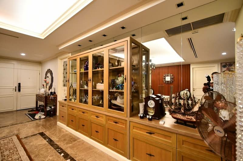 Sathorn Gardens, Bangkok, 39 South Sathorn Road, Thung Maha Mek, Sathon, Bangkok, 3 Bedrooms, 230 sqm, Condo For Sale, by Pemika Aukkaraleekul, 500207026 - DDproperty.com