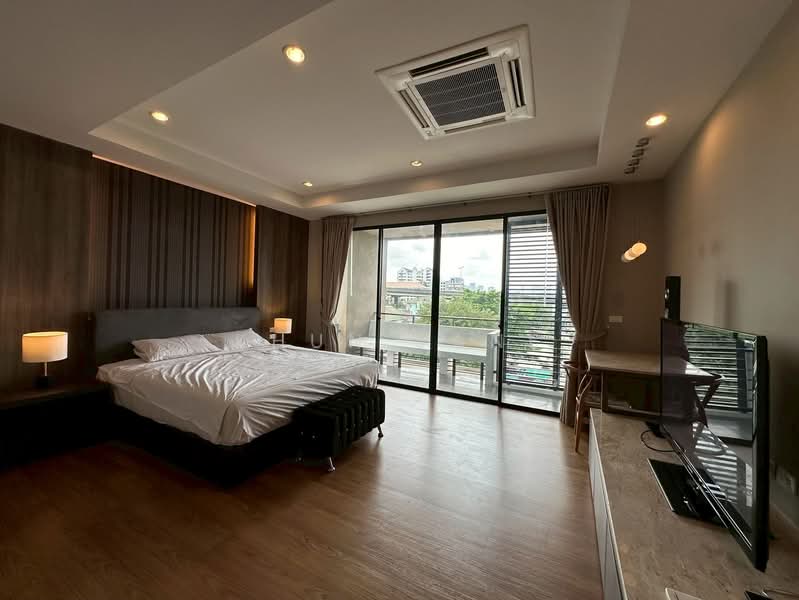 Bless Town Sukhumvit 50, Bangkok, Sukhumvit 50 Road, Phra Kanong, Khlong Toei, Bangkok, 3 Bedrooms, 300 sqm, Townhouse For Rent, by Khun Jane, 500207029 - DDproperty.com