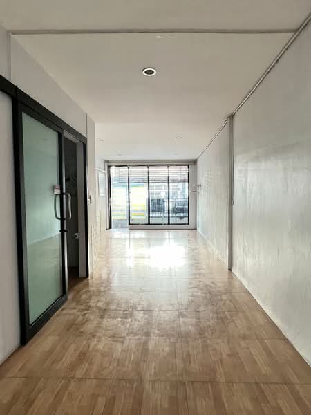 ดินแดง, Bangkok, ถนนอโศก-ดินแดง, Din Daeng, Din Daeng, Bangkok, , 150 sqm, Shophouse For Rent, by ณภัทร พรสิริเมธากุล, 500207038 - DDproperty.com