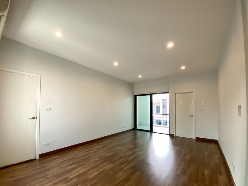 Cher Wongwaen-Sathorn, Bangkok, Soi 001 Kanchanaphisek 10, Kanchanaphisek Road, Bang Khae, Bang Khae, Bangkok, 3 Bedrooms, 170 sqm, Townhouse For Sale, by HOME Real Estate Service, 500207040 - DDproperty.com